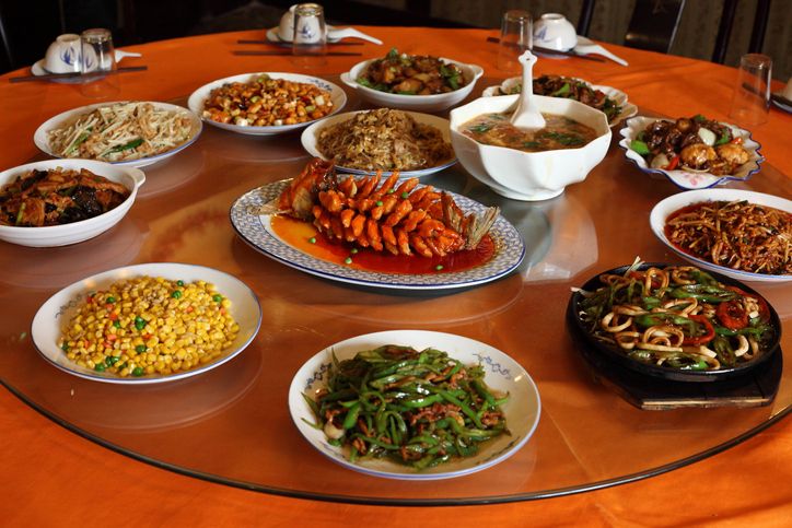 6 Hal Sopan yang Ternyata Dianggap Kasar Saat Makan di Resto China