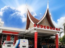 Dihantam Musibah Bertubi-tubi, Penjual Rokok Ini Bangun Kerajaan Nasi Padang