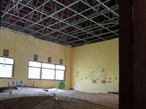 Puting Beliung Rusak Atap SDN Sringonco Malang, Siswa Belajar di Luar Kelas
