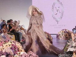 Foto: 10 Koleksi Busana Karya Desainer Yanti Adeni untuk Lebaran 2023