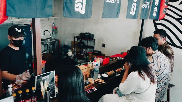 Buka Usaha Franchise Sushi, Omzetnya Bisa Setara Gaji Direktur!