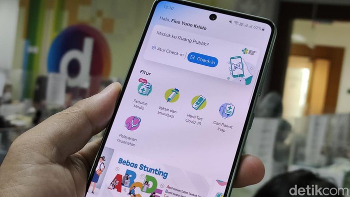 Aplikasi SatuSehat sudah bisa digunakan per 1 Maret 2023 ini. Aplikasi tersebut menggantikan fungsi PeduliLindungi yang menyediakan data kesehatan masyarakat.