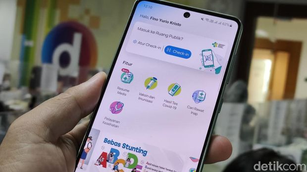 Aplikasi SatuSehat sudah bisa digunakan per 1 Maret 2023 ini. Aplikasi tersebut menggantikan fungsi PeduliLindungi yang menyediakan data kesehatan masyarakat.