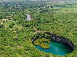 Deretan Sinkhole Terbesar di Dunia, Menakjubkan Tapi Seram