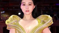 Wanita yang pernah menjadi aktris termahal di China itu seolah kembali untuk merebut kembali mahkotanya di industri hiburan. Getty Images/Andreas Rentz