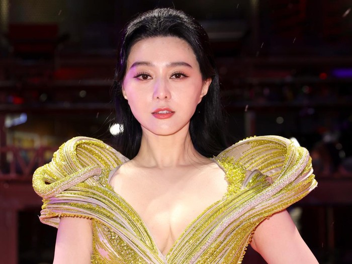 BERLIN, GERMANY - FEBRUARY 25: Fan Bingbing arrives for the closing ceremony of the 73rd Berlinale International Film Festival Berlin at Berlinale Palast on February 25, 2023 in Berlin, Germany. (Photo by Andreas Rentz/Getty Images)