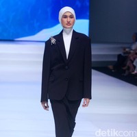 Brand Saba sendiri menurut Rani Hatta menyediakan pakaian untuk sehari-hari yang cocok dipakai oleh anak kulahan dan hangouts. Dia menuturkan konsep Saba adalah satu items bisa di padu padankan dengan fashion items lainnya. Foto: Abduh/Detikcom.