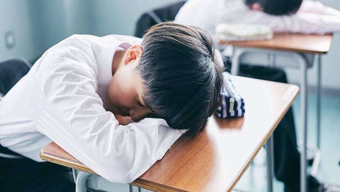 Ilustrasi Dampak Masuk Sekolah Terlalu Pagi