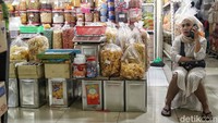 Sebelumnya Suhanto mengatakan sempat ada isu kenaikan harga kebutuhan pokok. Namun Kemendag berupaya memenuhi pasokan sehingga hal tersebut bisa diatasi.  