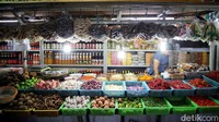 Terkait minyak goreng curah, Plt Dirjen Perdagangan Dalam Negeri Kasan menegaskan pasokan untuk Minyakkita aman menjelang Ramadhan.