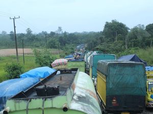 Truk Batu Bara Masih Beroperasi di Tengah Larangan Gubernur Jambi