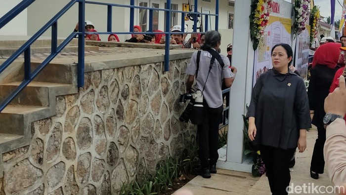 Ketua DPR RI Puan Maharani dalam kunjungannya ke Cianjur, Rabu (1/3/2023).