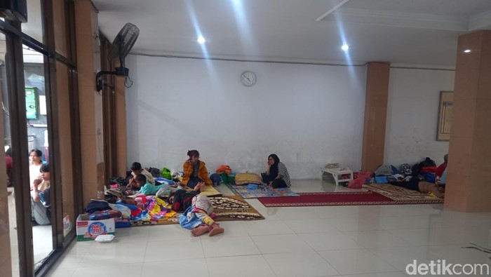 Kondisi pengungsian korban banjir Subang