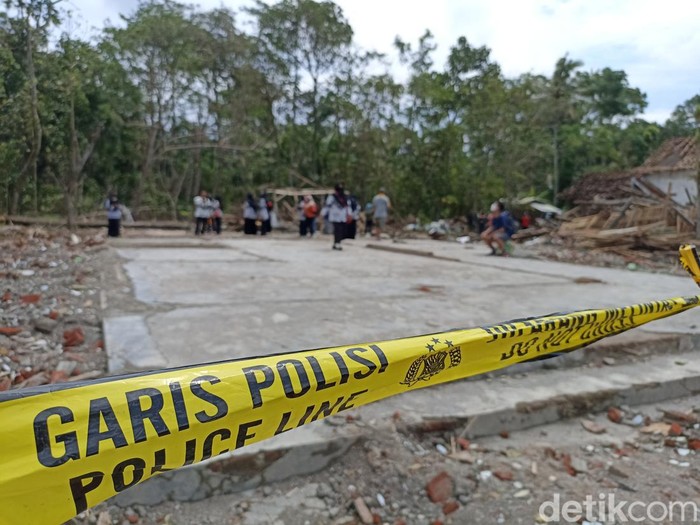 Kondisi terkini lokasi ledakan petasan di Blitar.