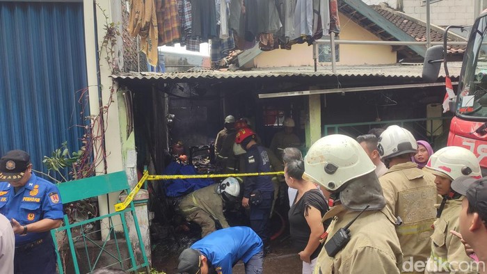 Lokasi kebakaran yang menewaskan pemilik rumah di Jalan Kanalsari, Kota Semarang, Rabu (1/3/2023).