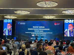 Momen Zulkifli Hasan Buka Raker Kemendag di Lampung