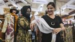 Pameran INACRAFT 2023 Sedot Perhatian Warga Asing