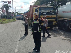 Jalur Pantura Juwana Pati-Rembang Macet Parah, Ini Rute Alternatifnya