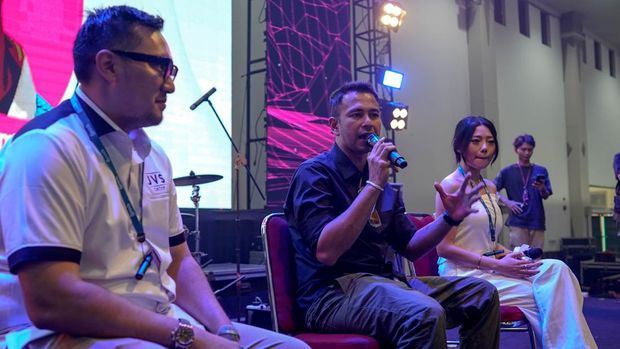 Raffi Ahmad buka bisnis baru bareng pengusaha Budiyanto dan gandeng Wendy Walters sebagai brand ambassador.
