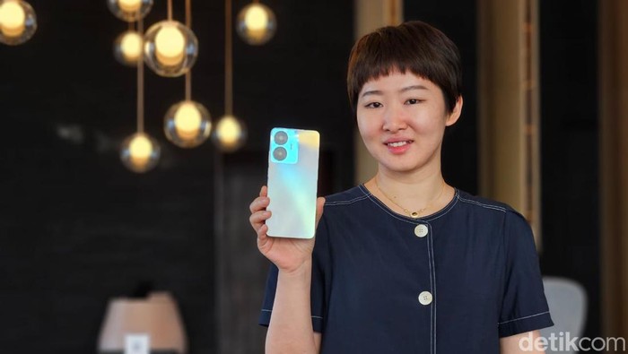 Sherry Dong – Marketing Head of Realme, Southeast Asia, South Asia, and Latin America