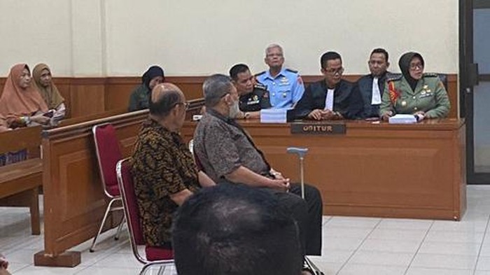 Sidang tuntutan Terdakwa Kolonel Czi (Purn) Cori Wahyudi AHT  dan KGS M Mansyur Said