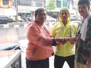 Pemotor dan Sopir Angkot yang Dimarahi Walkot Bobby Berdamai