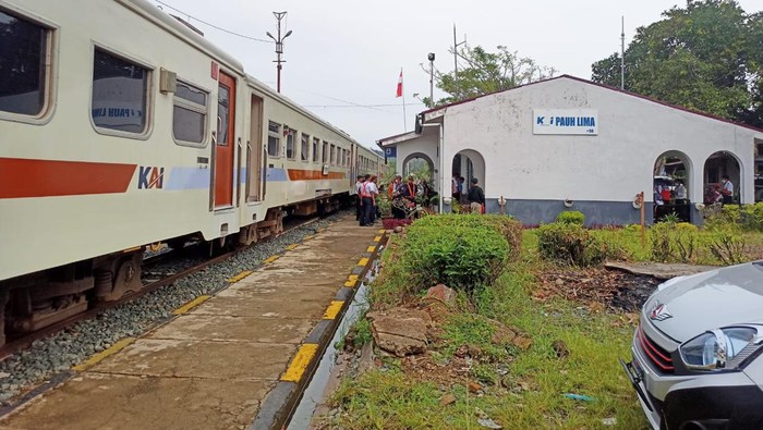 Stasiun Pauh Lima Padang