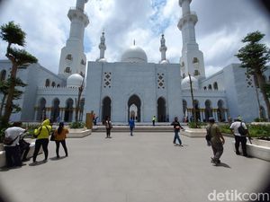 Beredar Lowongan Sekuriti Masjid Sheikh Zayed Solo, Gajinya Rp 6 Juta Lur!