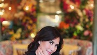 Lima tahun menikah pasangan Syahnaz dan Ritchie Ismail selalu terhindar dari isu miring. Keduanya bahkan sering tampil mesra salah satunya saat kulineran.  Foto: Instagram @syahnaz