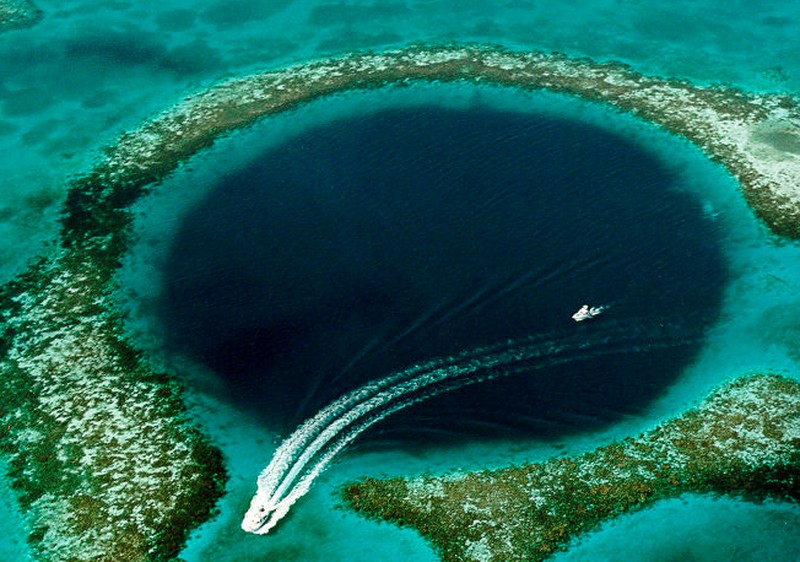 The Great Blue Hole, Belize