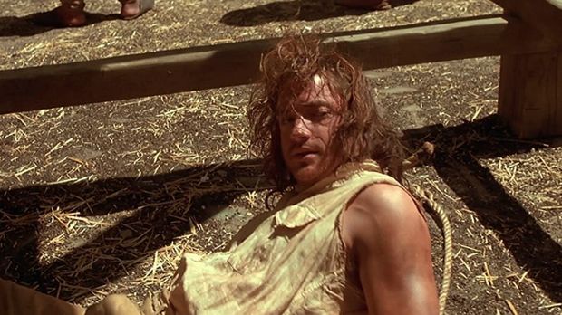 Cuplikan adegan Brendan Fraser di The Mummy (1997) yang hampir membuatnya kehilangan nyawa.