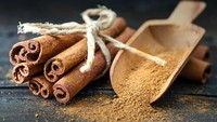 Sebuah tim peneliti di Birjand University of Medical Sciences di Iran meninjau beberapa studi sebelumnya yang mengeksplorasi efek kayu manis pada fungsi kognitif. Analisis mereka, diuraikan dalam Nutritional Neuroscience, menyoroti potensi nilai kayu manis untuk mencegah atau mengurangi gangguan memori atau belajar. Getty Images/iStockphoto/Sezeryadigar