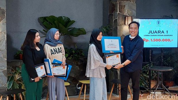 Zahra Amalia Putri (21), Mahasiswa Jurusan Komunikasi dan Penyiaran Islam (KPI) UIN SGD Bandung.