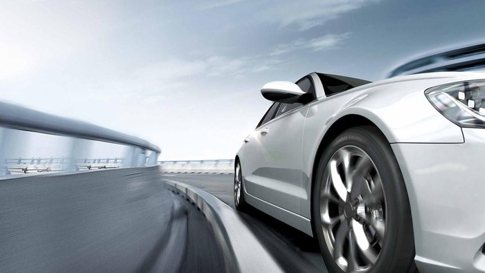 3 tanda ban mobil perlu di-balancing