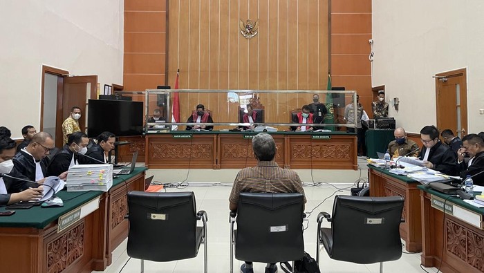 Ahli bahasa di sidang Irjen Teddy (Silvia-detikcom)