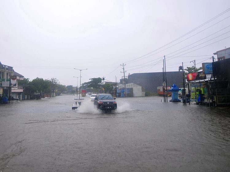 Jalur Pantura Kebanjiran!