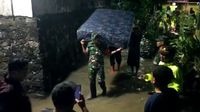 Rumah Terendam Banjir Luapan Bengawan Solo, Puluhan Warga Ngawi Mengungsi