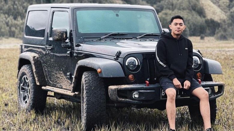 Daftar Harta Rafael Alun yang Diperiksa KPK, Ini Informasinya Rafael Alun diperiksa KPK untuk menelusuri harta kekayaan yang dimilikinya. Salah satu yang diperiksa adalah mobil Rubicon yang dipakai putranya, Mario Dandy.