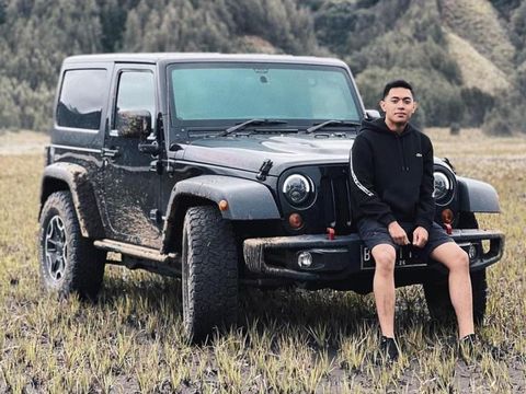 Rafael Alun diperiksa KPK untuk menelusuri harta kekayaan yang dimilikinya. Salah satu yang diperiksa adalah mobil Rubicon yang dipakai putranya, Mario Dandy.
