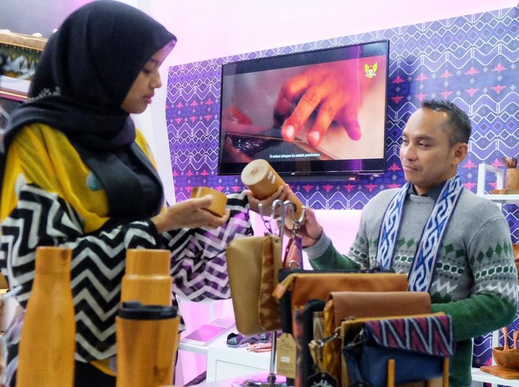 Dekranasda Kediri Unjuk Gigi di Inacraft 2023