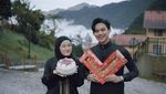 Romantisnya Dinda Hauw dan Rey Mbayang Saat Dinner dan Ngemil