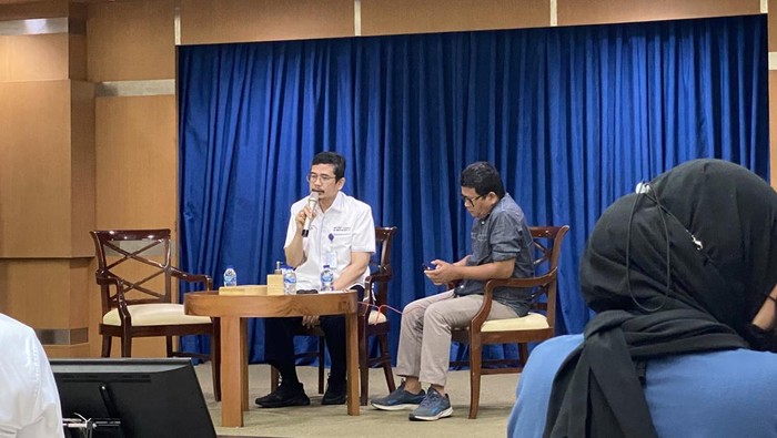 Direktur Lalu Lintas dan Angkutan Ditjen Perkeretaapian Kementerian Perhubungan Djarot Tri Wardono (kemeja putih)-(Devi/detikcom)
