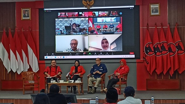 Diskusi di Sekolah PDIP (Adrial-detikcom)