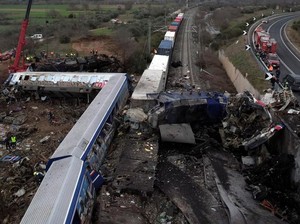 Dunia Hari Ini: Setidaknya 43 Orang Tewas dalam Tabrakan Kereta di Yunani