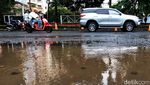 Jalan Raya Kawasan Elit Kelapa Gading Makin Rusak