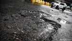 Jalan Raya Kawasan Elit Kelapa Gading Makin Rusak