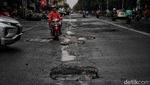 Jalan Raya Kawasan Elit Kelapa Gading Makin Rusak