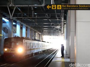 Pengumuman! Menhub Pastikan Tarif Kereta Bandara Bakal Turun