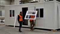 Rumah yang terbuat dari kontainer itu untuk tempat tinggal sementara korban gempa Turki.