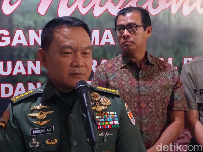KSAD Jenderal TNI Dudung Abdurachman Saat Kunjungan Kerja ke Cimahi